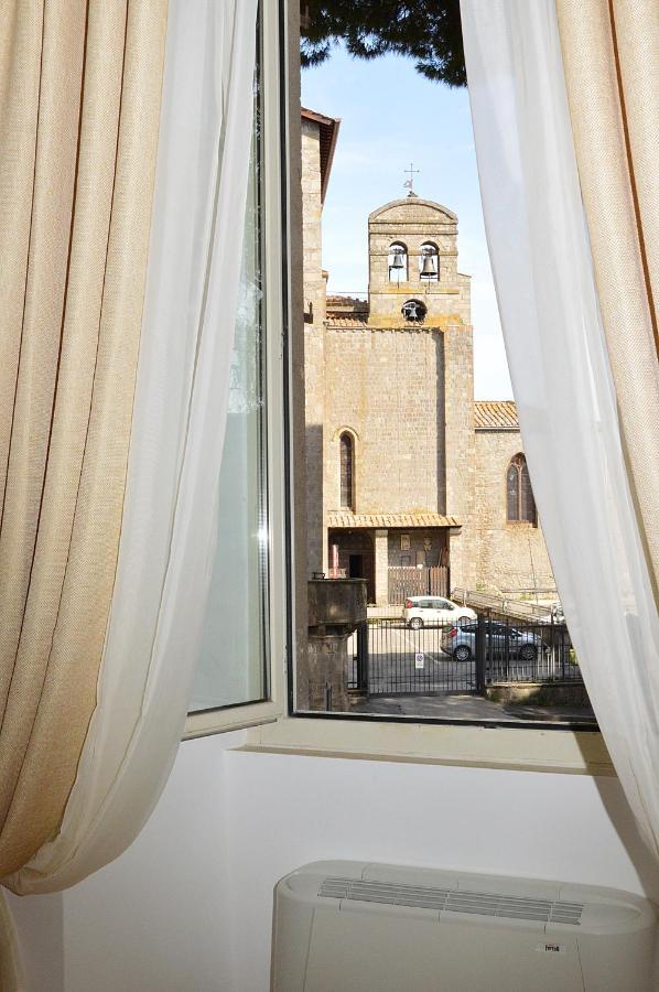 Palazzo Grandori Alloggi Turistici Viterbo Exterior photo