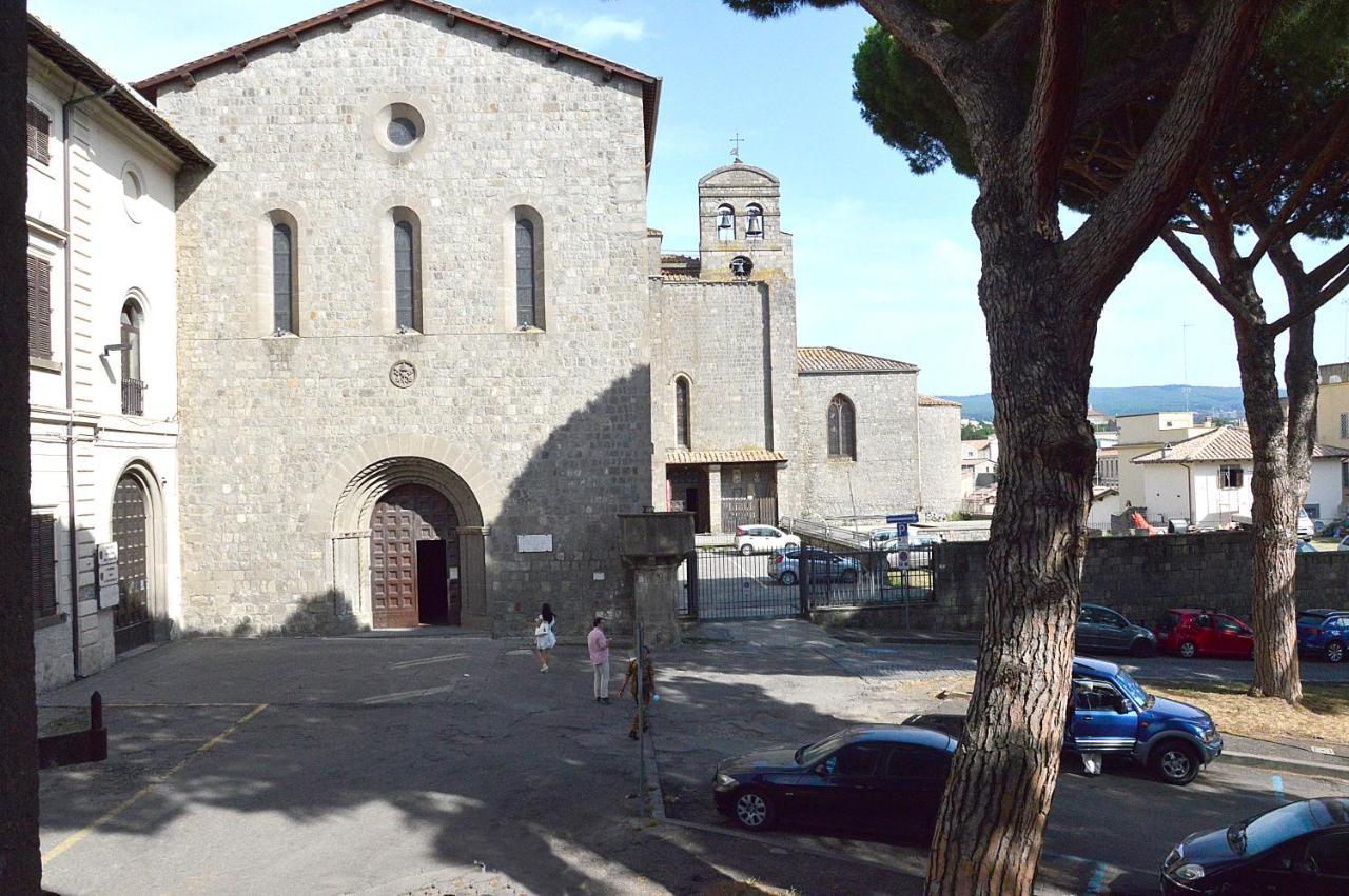 Palazzo Grandori Alloggi Turistici Viterbo Exterior photo